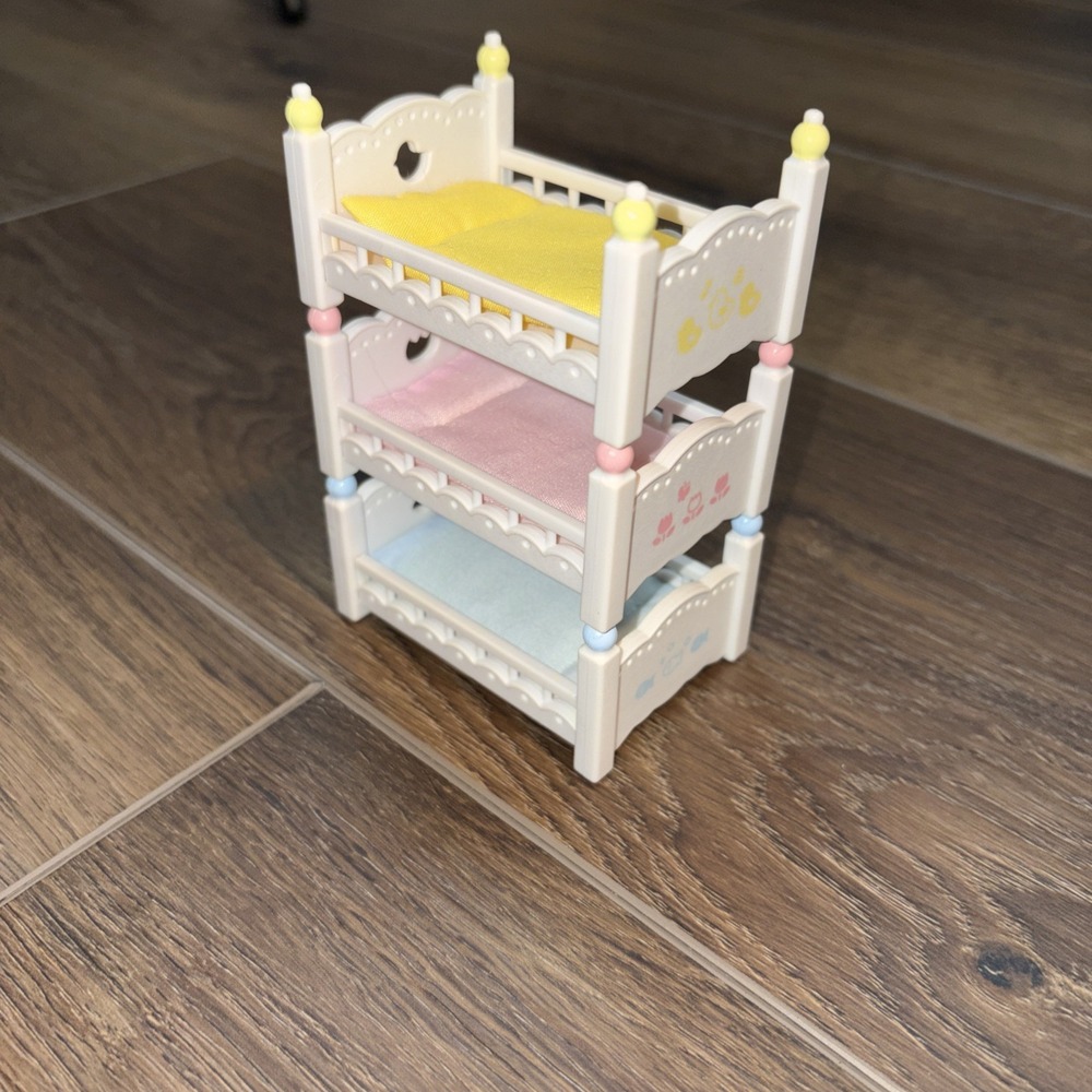 Sylvanian Families Triplet Bunkbed Set Yellow Pink Blue